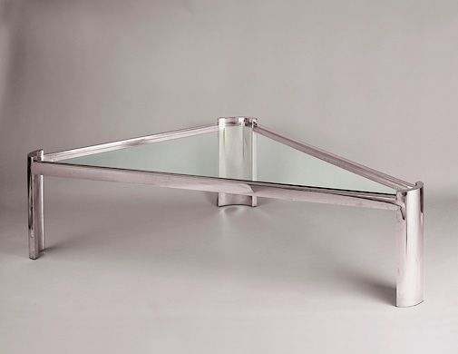 DELTA COCKTAIL TABLE